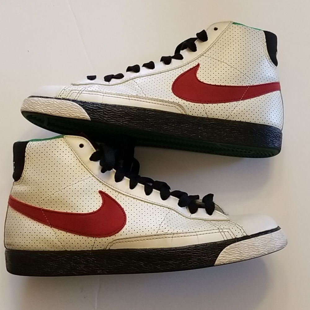NIKE BLAZER "BROOKLYN" HIGH TOP SNEAKERS